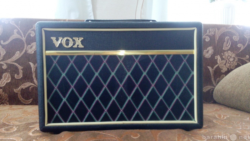 Продам: Комбоусилитель VOX PATHFINDER BASS 10