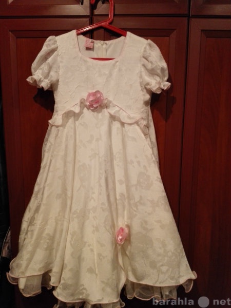 Продам: Платье белое детское