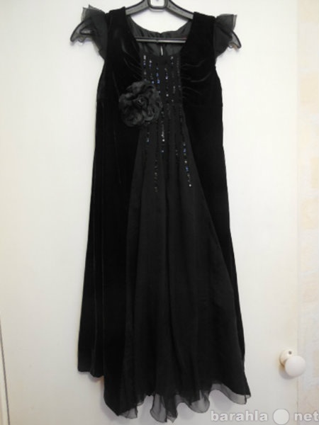 Продам: Черное бархатное платье