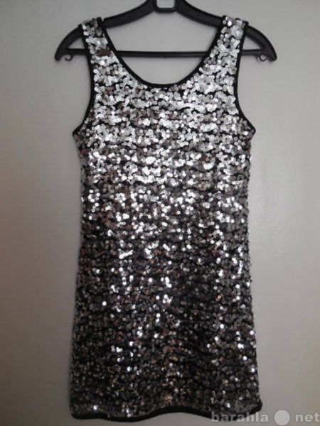 Продам: Платье с пайетками под серебро.