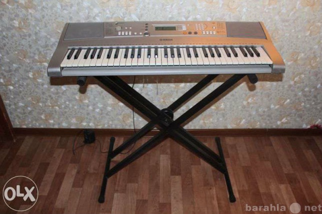 Продам: Yamaha PSR E303