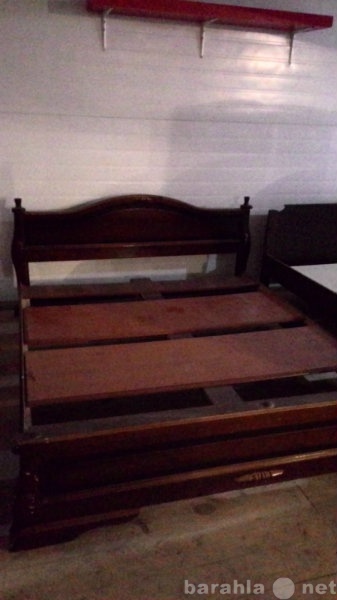 Продам: Продам деревянные кровати с матрасами