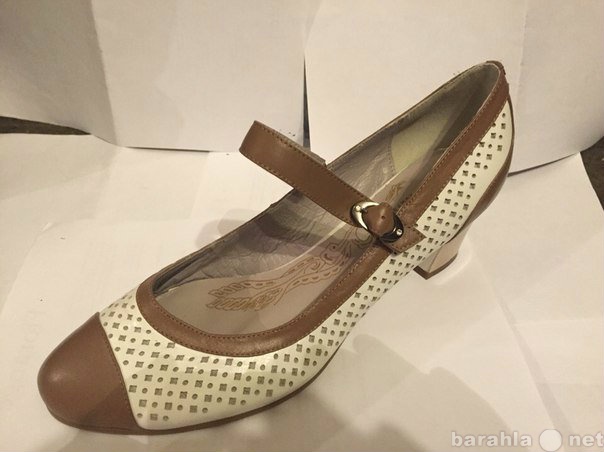 Продам: Туфли женские новые  р-р 43