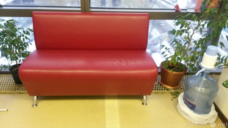 Продам: Удобный диван для офиса
