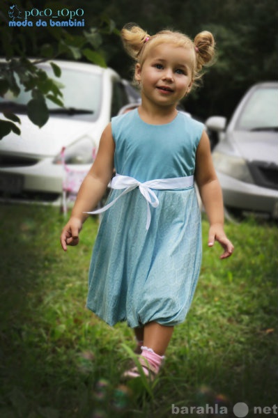 Продам: Нежное платье в голубых тонах для девочк
