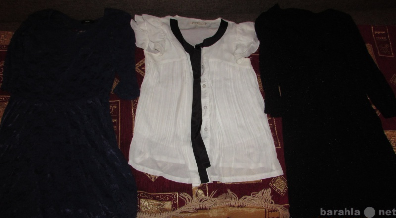 Продам: Два платья и блузку