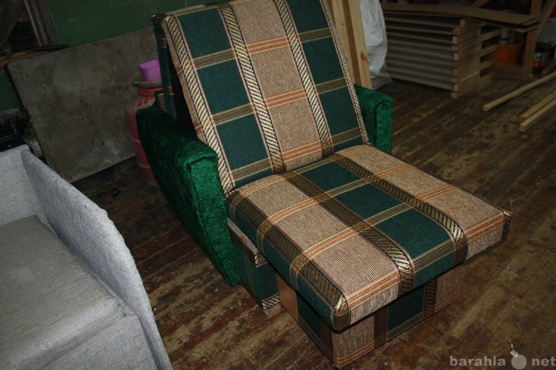 Продам: Выкатное кресло-кровать плюш с шениллом