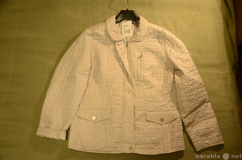 Продам: Легкая стеганная куртка