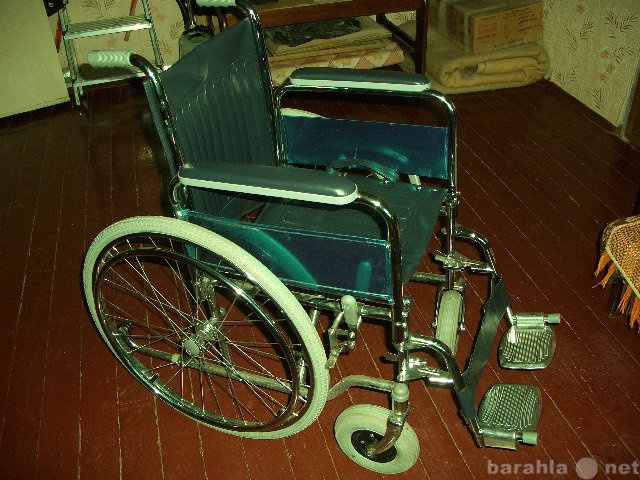 Продам: Инвалидное кресло-коляска  FS901-41(46)