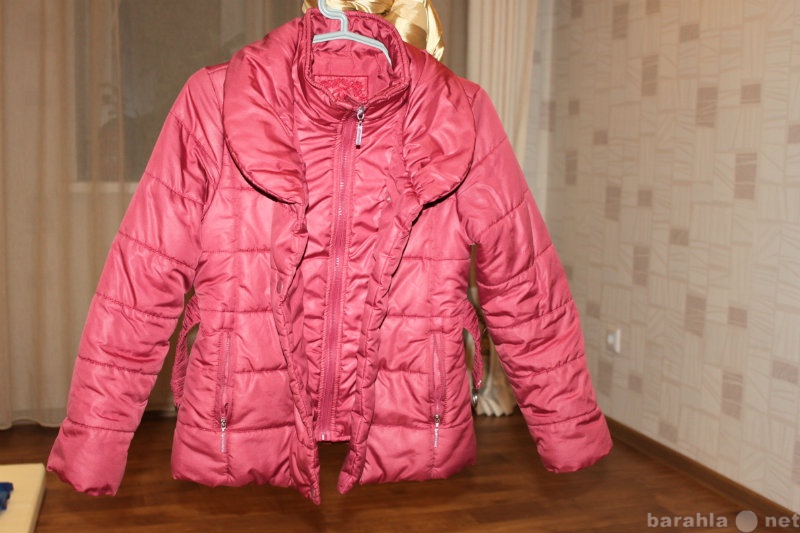 Продам: курточка на девочку весна- осень