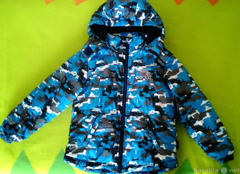 Продам: Куртка демисезонная на мальчика р110-116