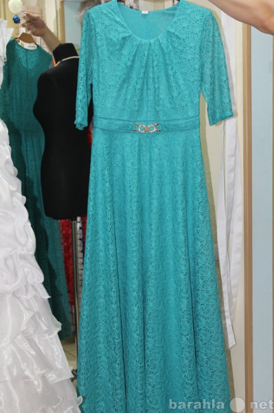 Продам: Платье новое кружевное бирюзовое