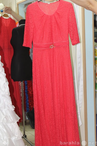 Продам: Платье новое кружевное розовое