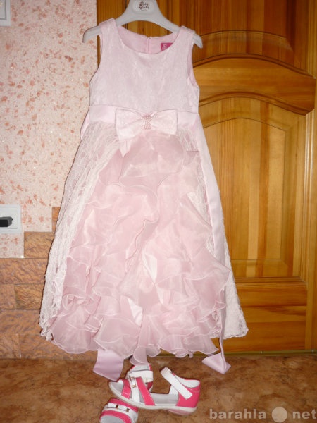 Продам: Красивое розовое платье