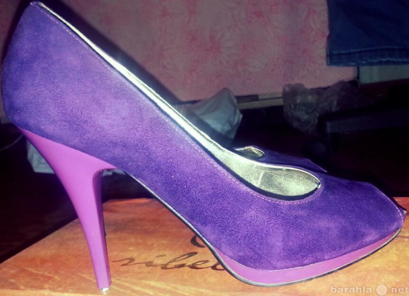 Продам: Туфли замшевые фиолетовые