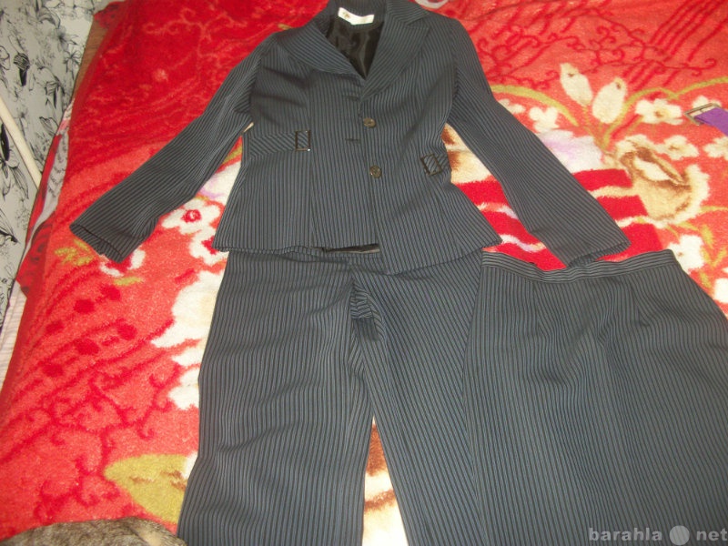 Продам: Костюм тройку (брюки, юбка, пиджак) р44