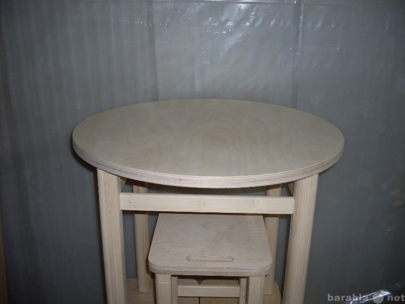 Продам: Стол круглый для кухни из дерева