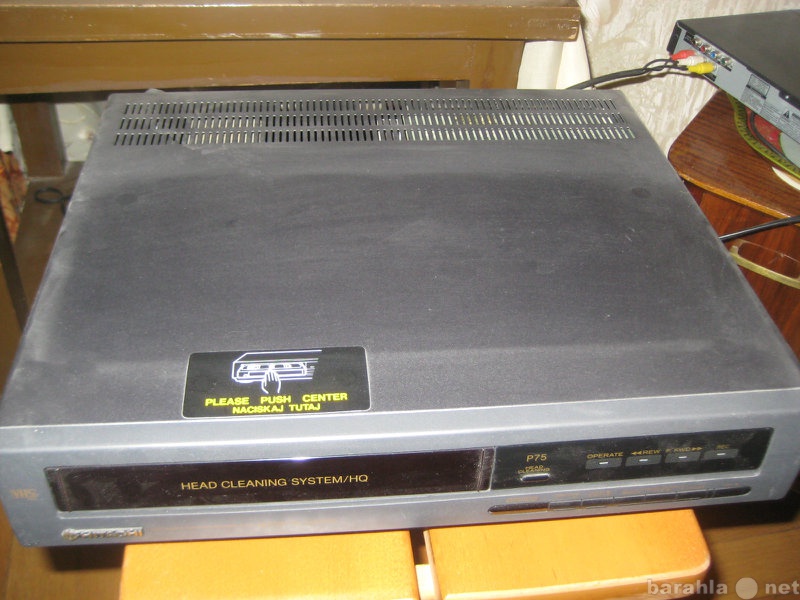 Продам: Видеомагнитофон кассетный VHS