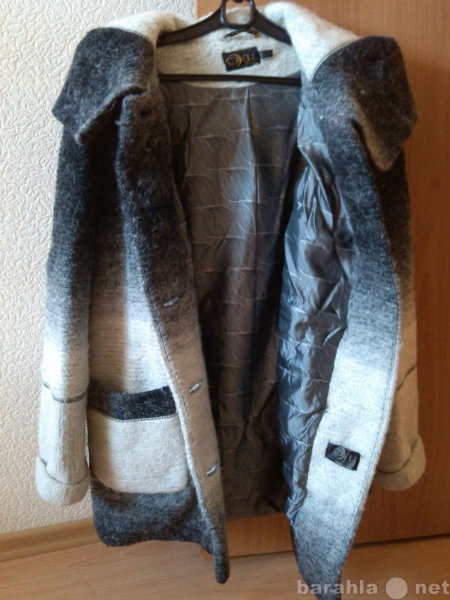 Продам: Женское пальто шерсть с капюшоном р.48