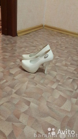 Продам: Свадебные туфли