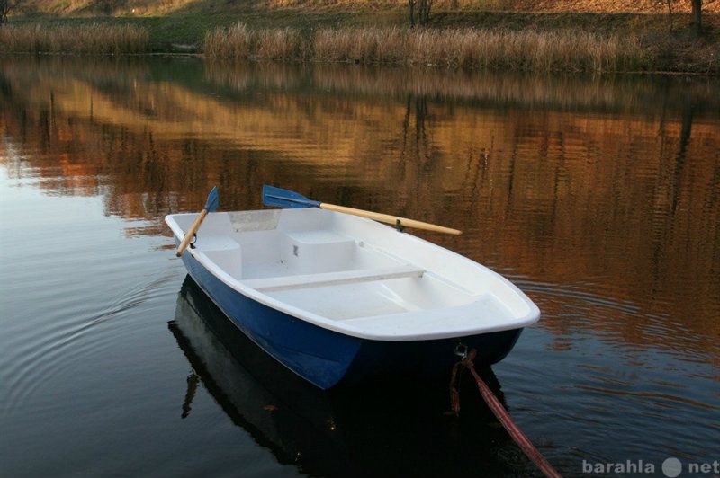 Продам: пластиковую лодку Волна