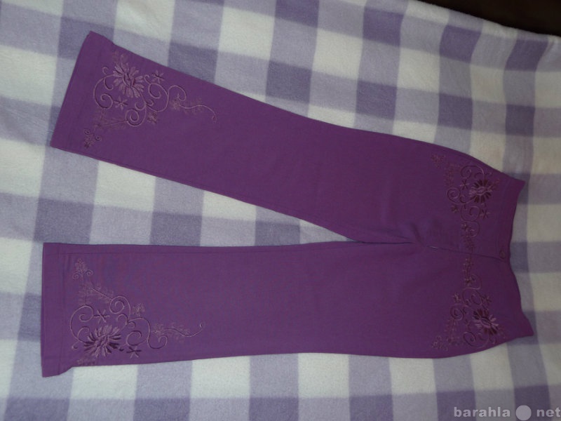 Продам: Летние фиолетовые брюки (капри)