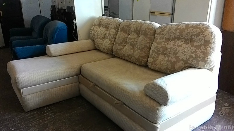 Продам: угловой диван бу