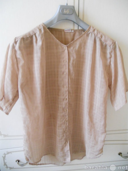Продам: Светло-коричневая рубашка в клеточку