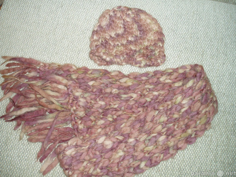 Продам: Комплект шапка + шарф бежевые, шерсть