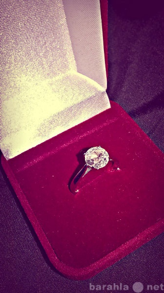 Продам: Золотое кольцо с бриллиантом 1.6 карат