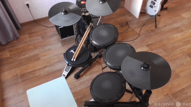 Продам: Ударная установка Alesis DM6