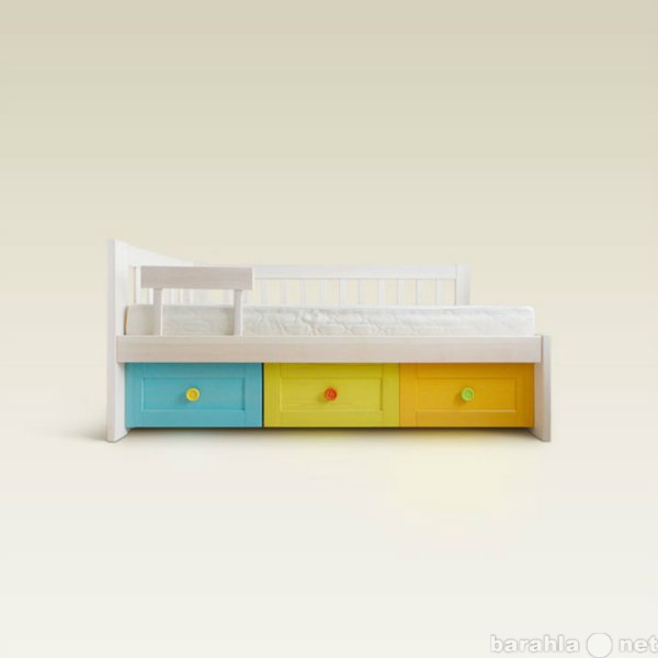 Продам: Кровать с выкатными ящиками Кирюшка