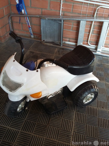 Продам: детский мотоцикл на аккумуляторах