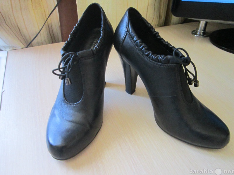 Продам: Женские ботинки