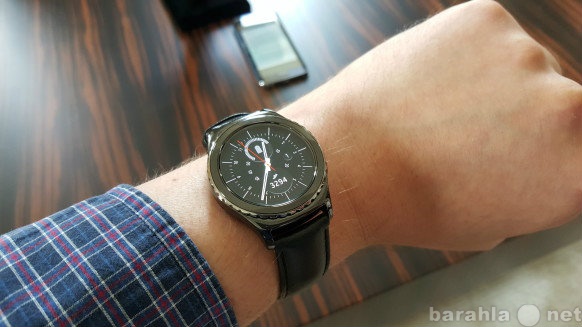 Продам: Samsung gear s2 classic