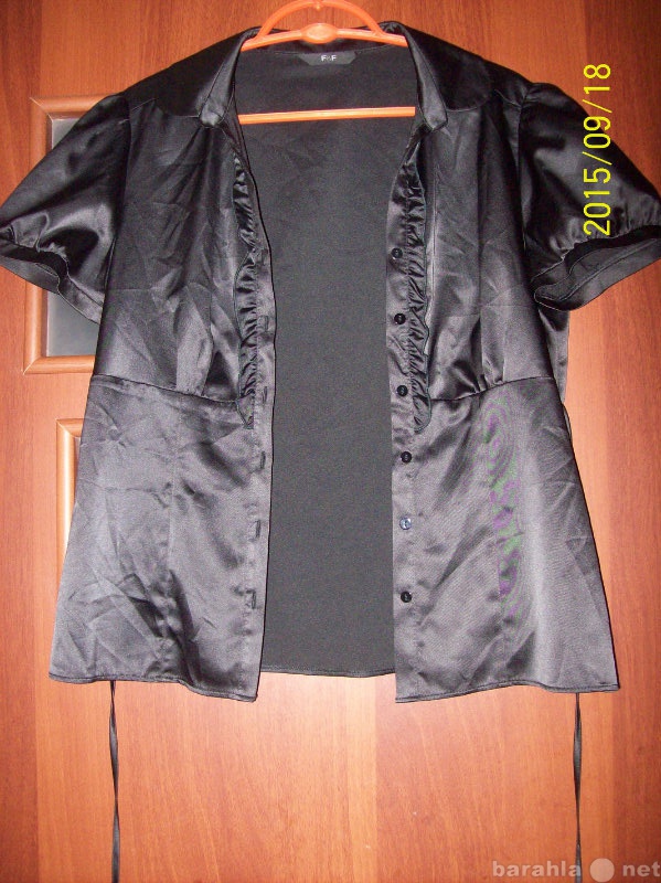 Продам: блузка черная 48 размер