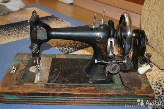 Продам: Швейная машинка старая зингер 19 век )