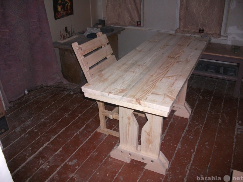 Продам: стол обеденный барного типа из дерева