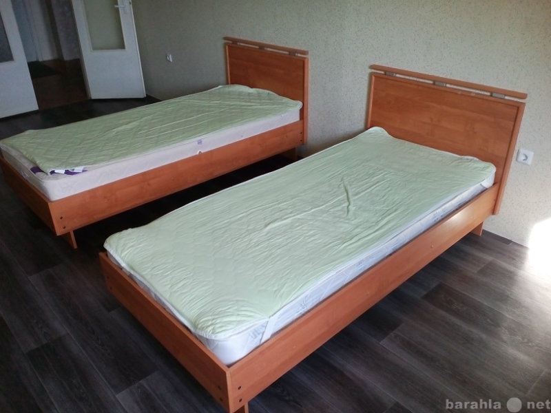 Продам: 2 кровати (полуторки)
