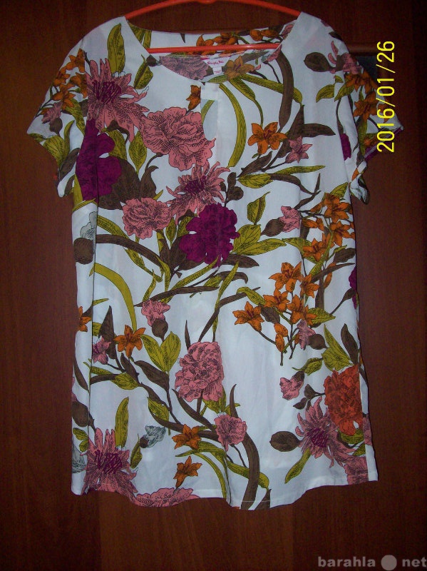 Продам: блузка на 54 размер