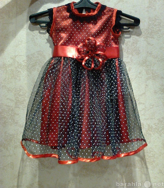 Продам: Платье для девочки 2-3 лет