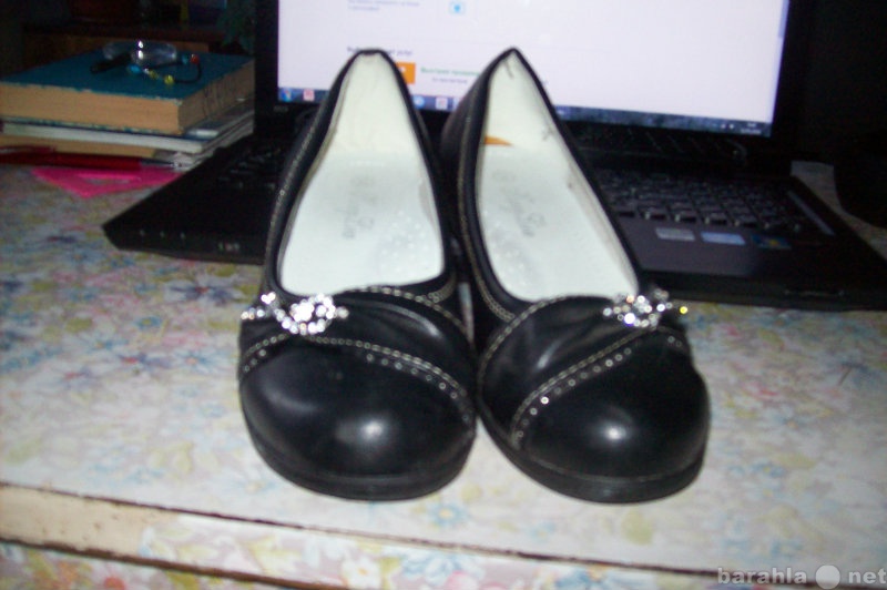Продам: туфли для девочки 34 р-р