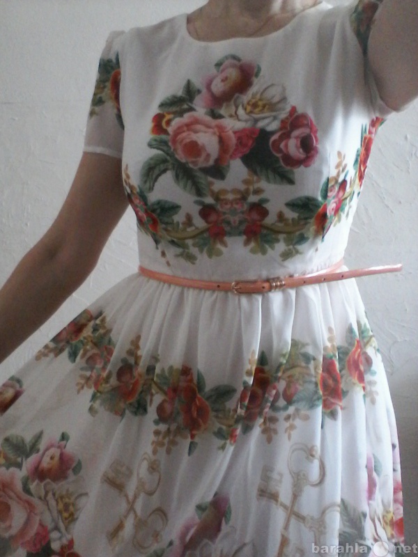 Продам: нарядное летнее платье