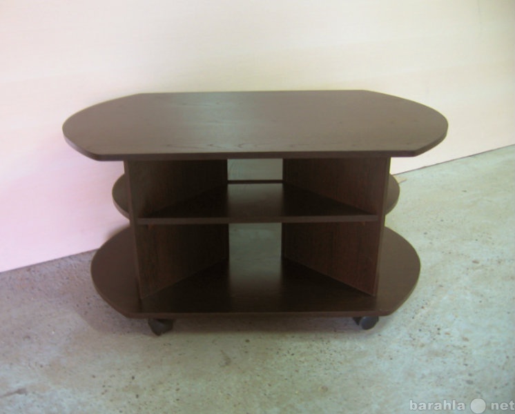 Продам: Продуманный прикроватный стол