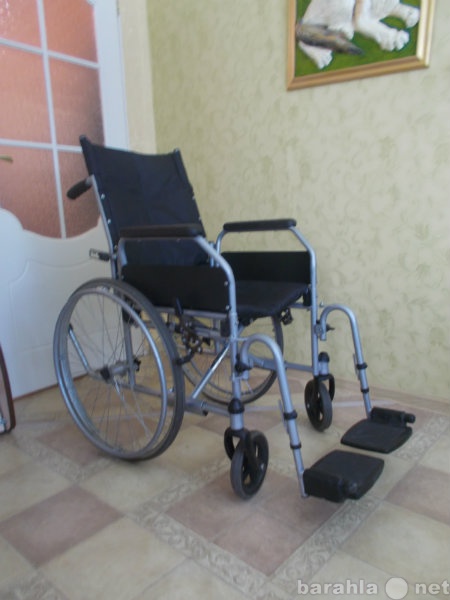 Продам: инвалидное кресло каляска