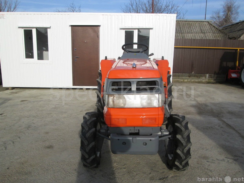 Продам: трактор