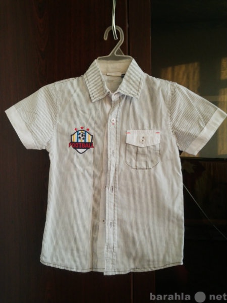 Продам: Рубашки для мальчика 5-6 лет