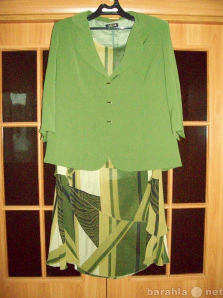 Продам: Платье-костюм,54-56 размер