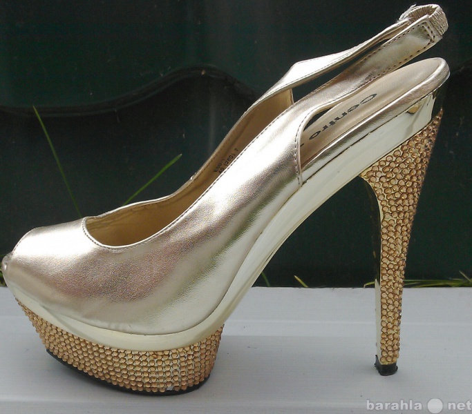 Продам: туфли золотого цвета