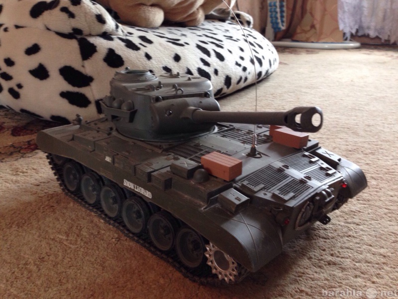 Продам: Радиоуправляемый танк leopard